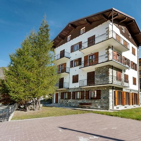 HelloChalet - Maison Rue de la Neige - Family Ski Holiday walking distance slope&gondola Valtournenche Buitenkant foto
